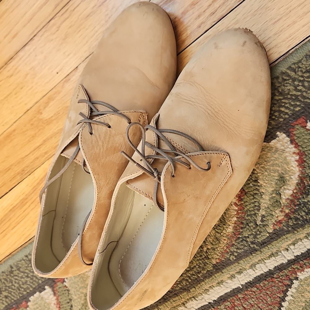 Tan Leather Lace-Up Shoes